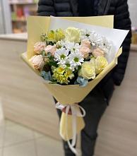Букет цветов из:  Альстромерии, Розы и Хризантемы в Новом Ставропольского края